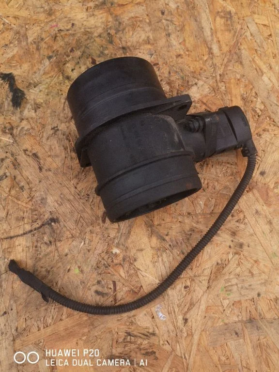 Mass air flow meter 074906461B