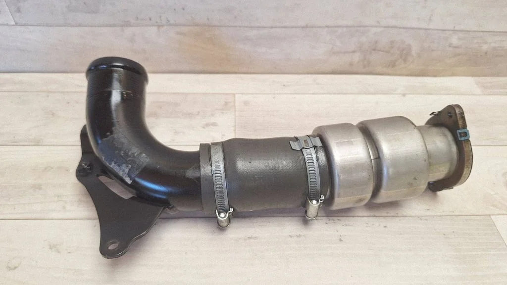 Air intake hose/pipe
