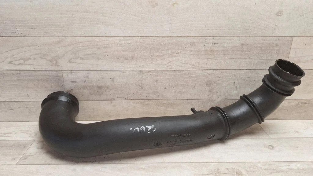Air intake hose/pipe 30645294