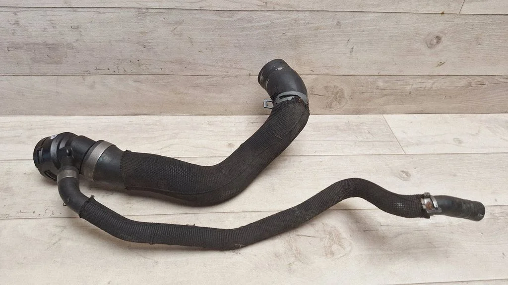 Air intake hose/pipe