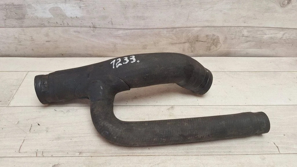 Air intake hose/pipe