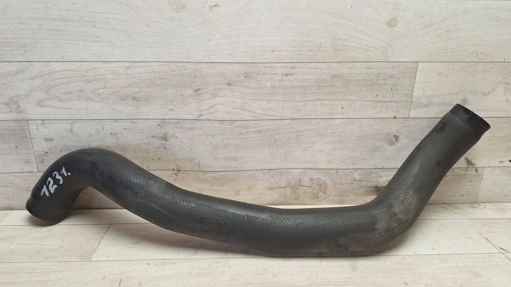 Air intake hose/pipe