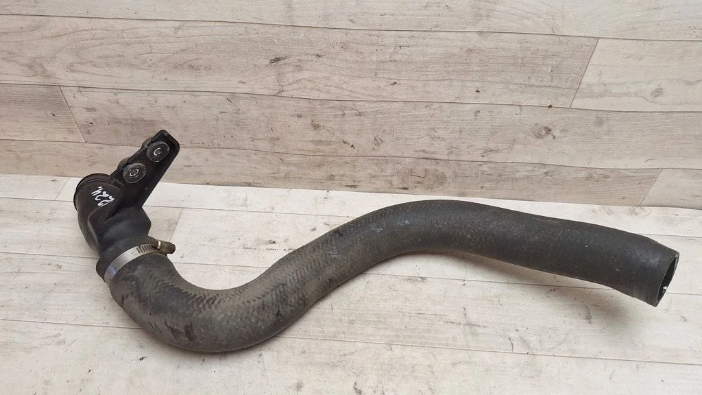 Air intake hose/pipe