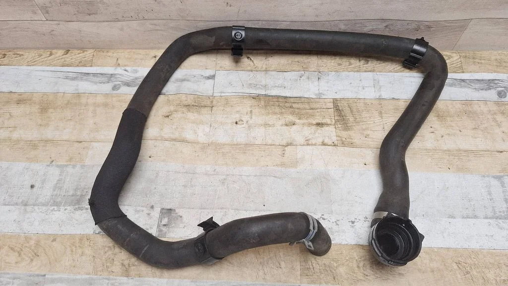 Air intake hose/pipe