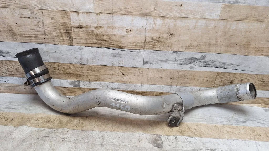 Air intake hose/pipe