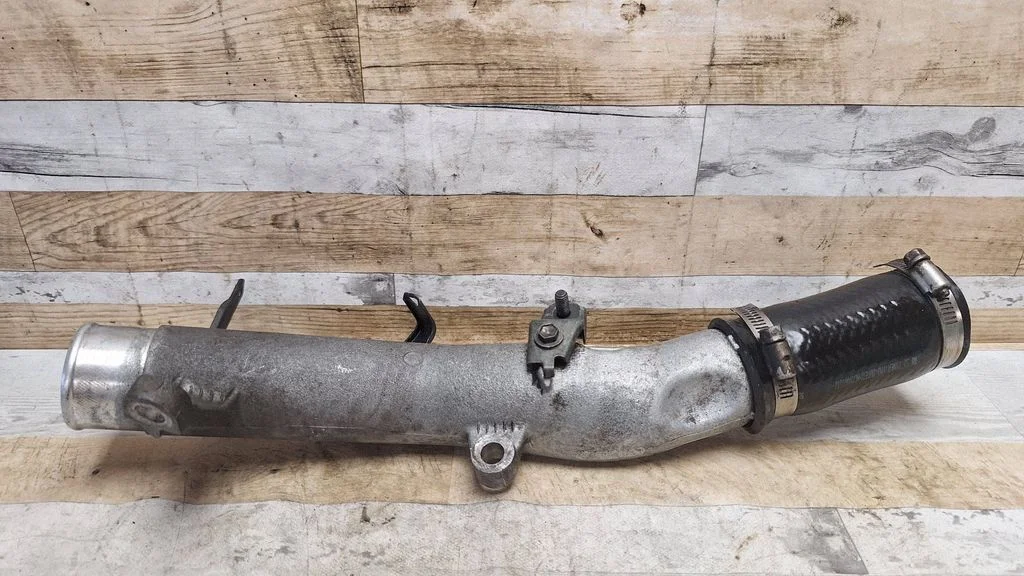 Air intake hose/pipe