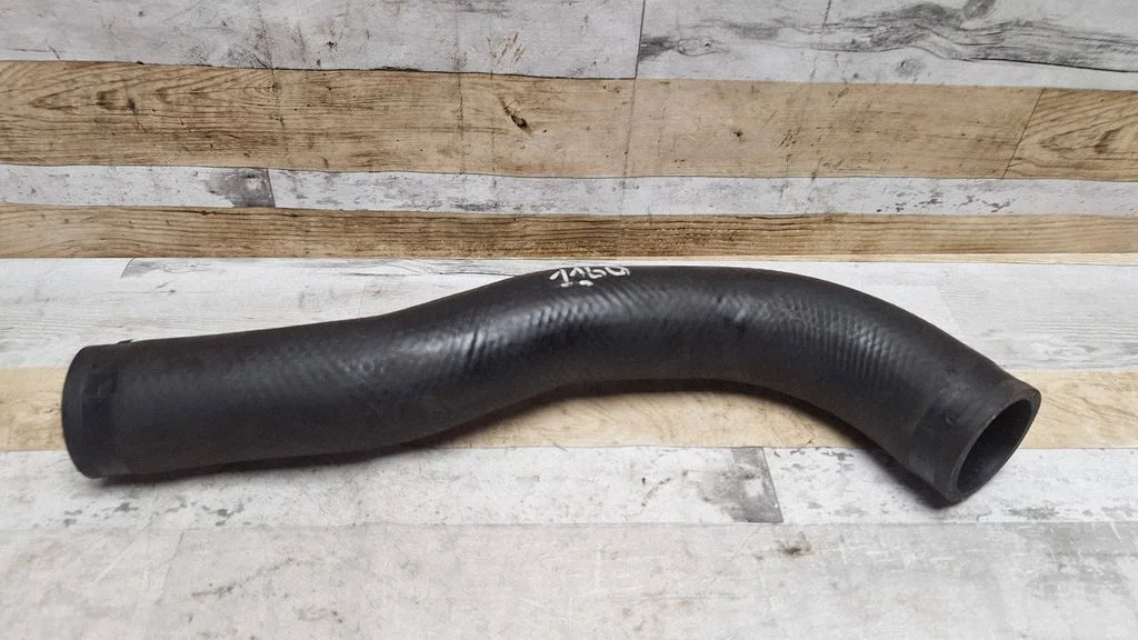 Air intake hose/pipe