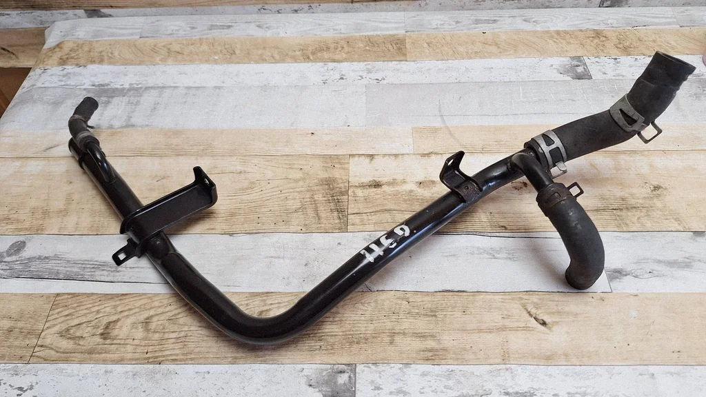 Air intake hose/pipe