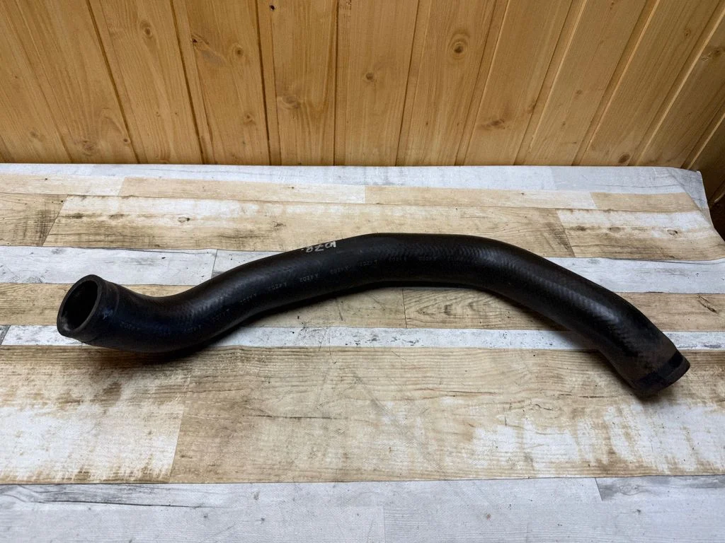 Air intake hose/pipe