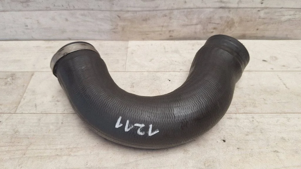 Õhu sisselaske voolik (-ud)/ toru (-d)