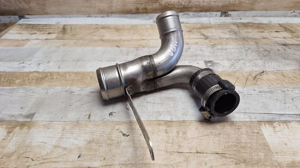 Air intake hose/pipe