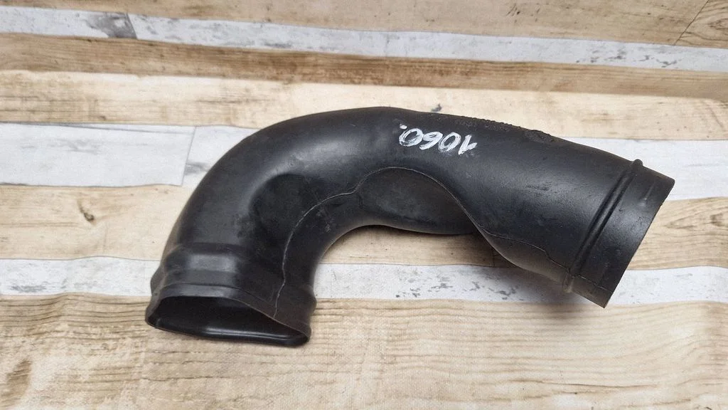 Air intake hose/pipe – Ford Galaxy (2000-2006)