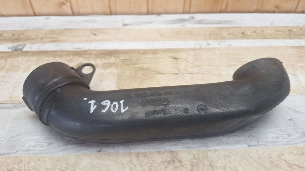 Air intake hose/pipe – Peugeot 307 (2001-2005)