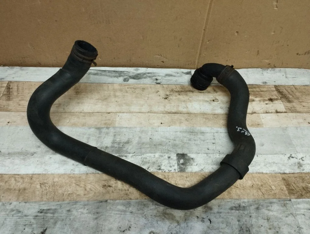 Air intake hose/pipe