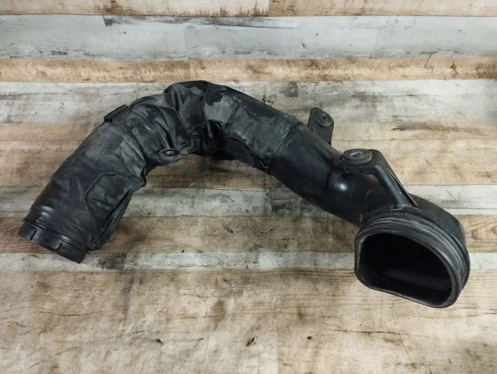 Air intake hose/pipe 282122B100
