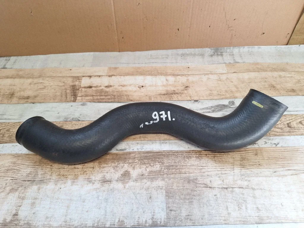 Air intake hose/pipe