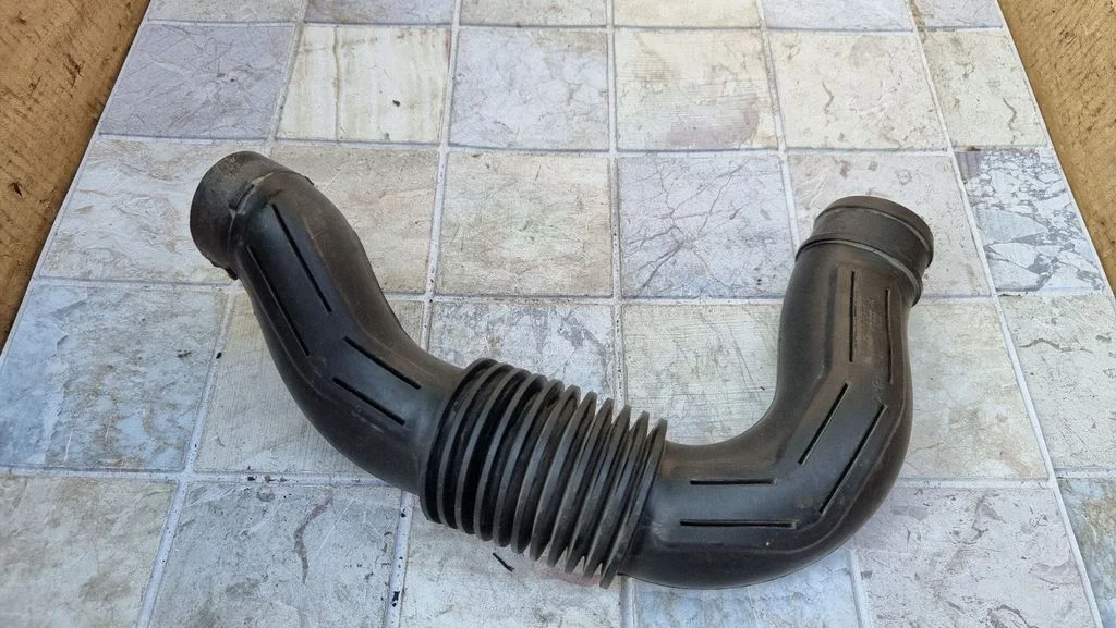 Õhu sisselaske voolik (-ud)/ toru (-d) – Citroen C3 (2005-2010)