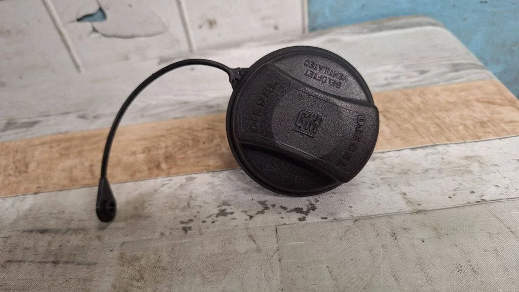 Fuel tank filler cap 13140958