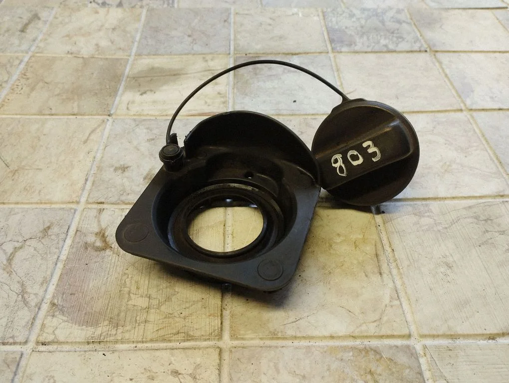 Fuel tank filler cap – Honda Accord (2003-2007)