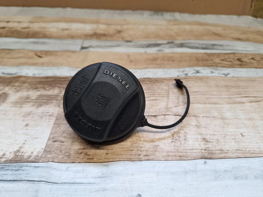 Korek wlewu paliwa – Opel Astra H (2004-2012)