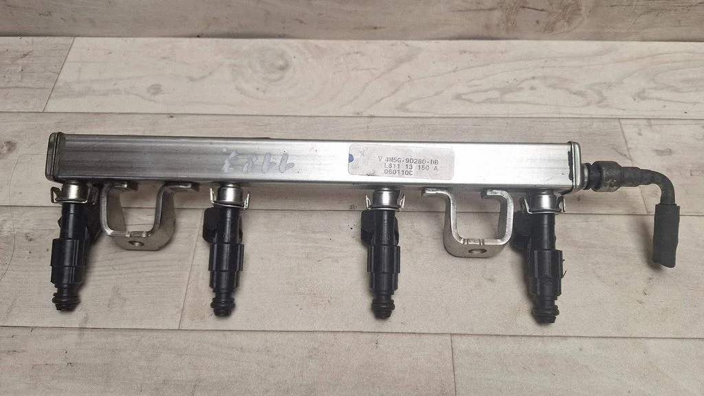 Fuel main line pipe 4M5G9D280DB