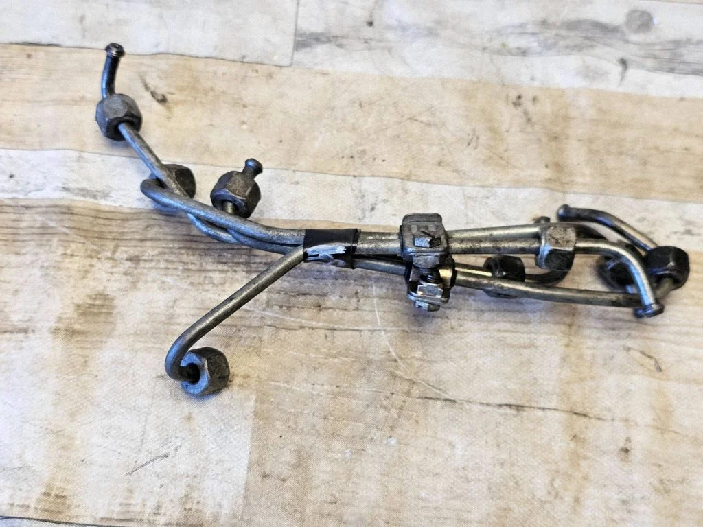 Fuel main line pipe