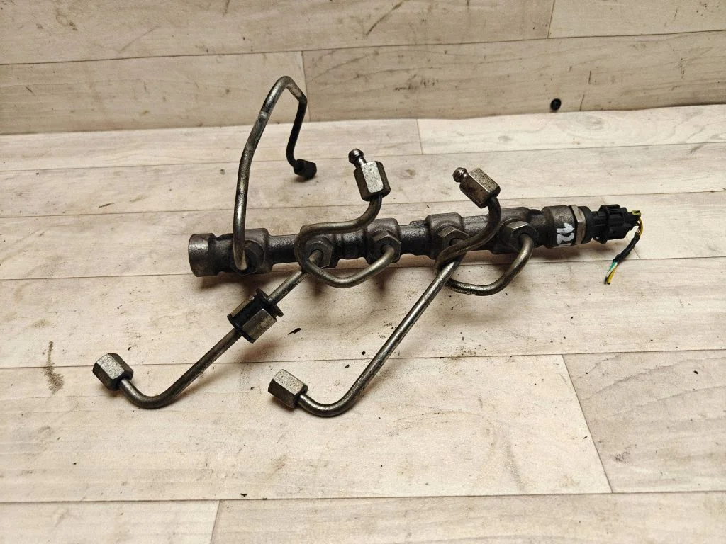 Fuel main line pipe 0445214181