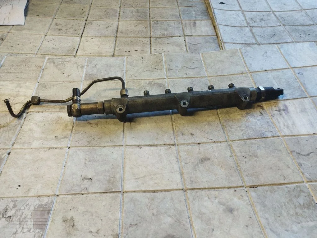 Fuel main line pipe – Volvo S80 (1999-2003)