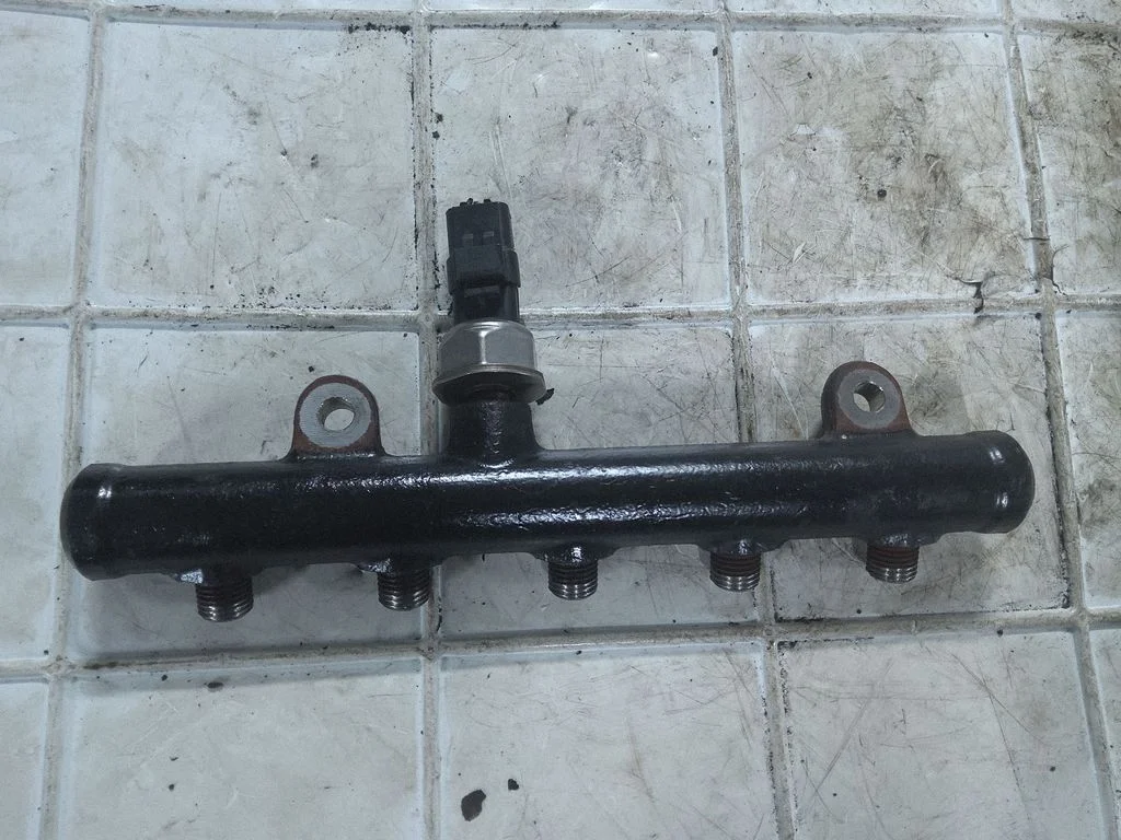 Fuel main line pipe 9681649580