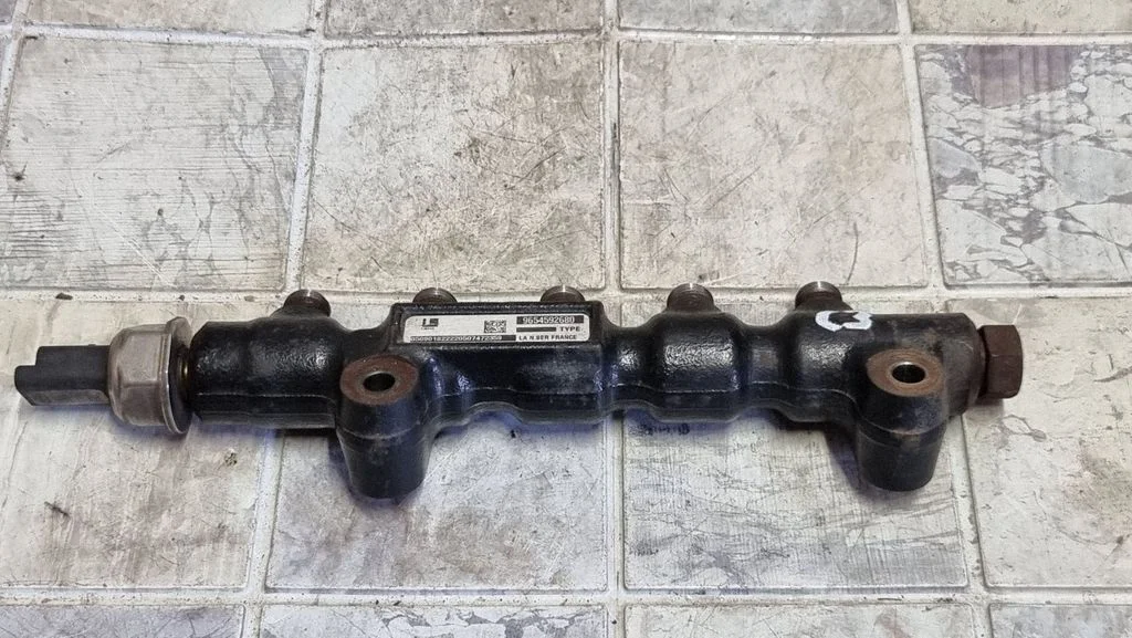 Fuel main line pipe 9654592680