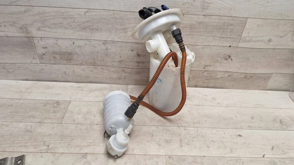 Kütusepump (paagis) – BMW X3 E83 (2003-2010)