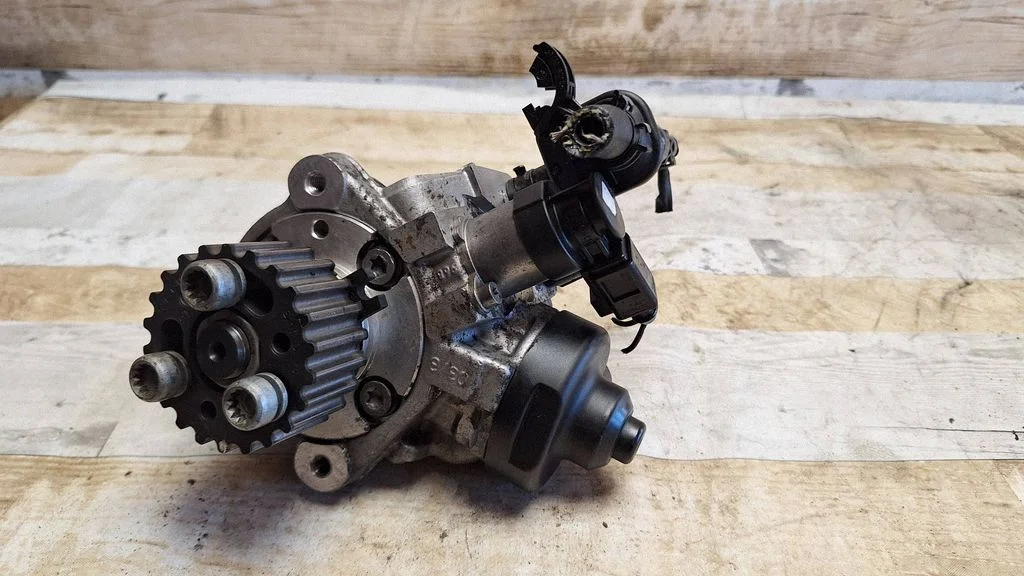 Fuel injection high pressure pump – Skoda Superb B6 (3T) (2008-2015)