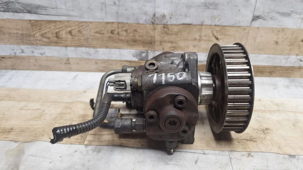 Fuel injection high pressure pump – Toyota Avensis T250 (2003-2006)