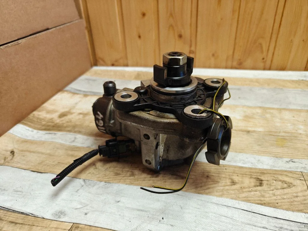 Fuel injection high pressure pump 0445010618