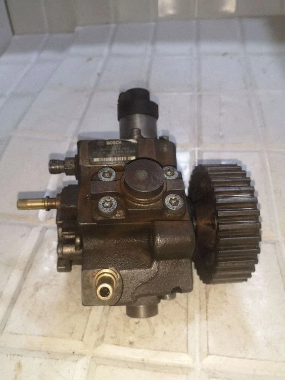Fuel injection high pressure pump 0445010102