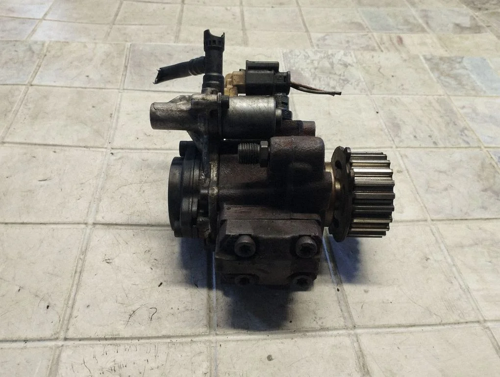 Kütuse kõrgsurvepump A2C53381555