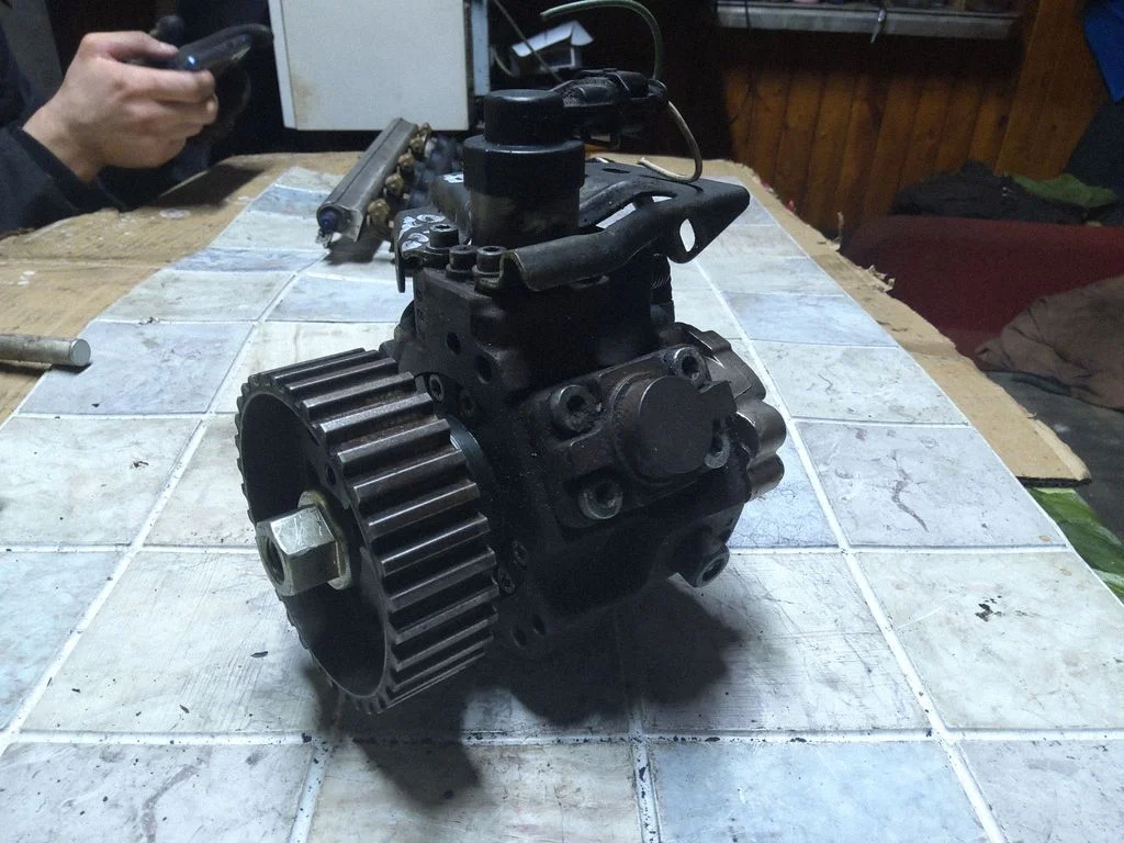 Fuel injection high pressure pump 0445010102