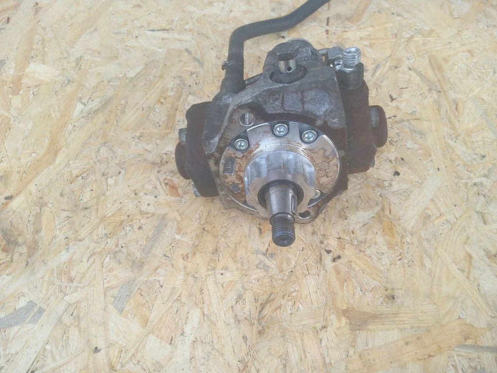 Fuel injection high pressure pump 55581885