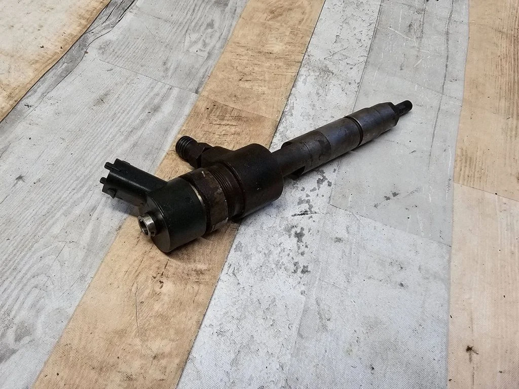 Fuel injector – Opel Vectra C (2005-2009)
