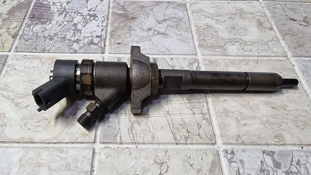 Fuel injector 0445110259