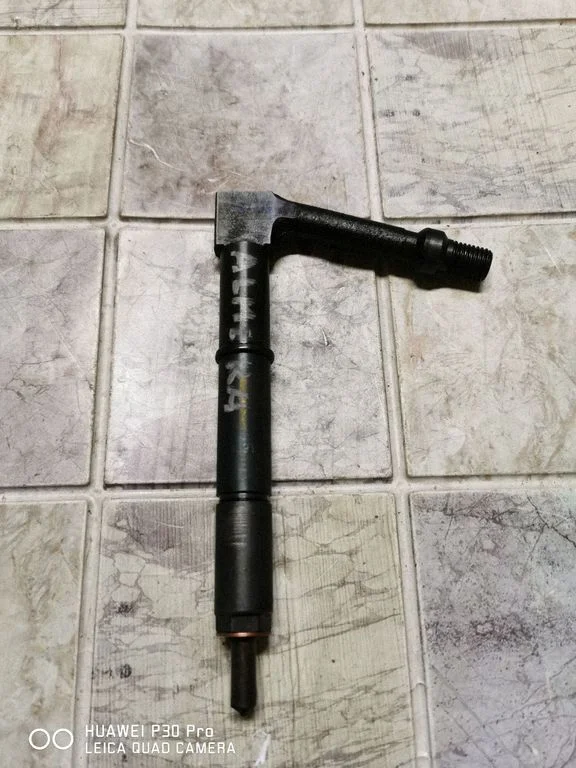 Sprausla (-as) (inžektors (-i)) – Nissan Almera N16 (2000-2010)