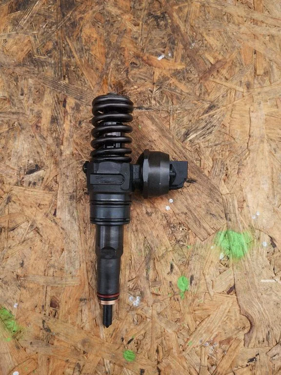 Fuel injector – Volkswagen Polo (2002-2005)