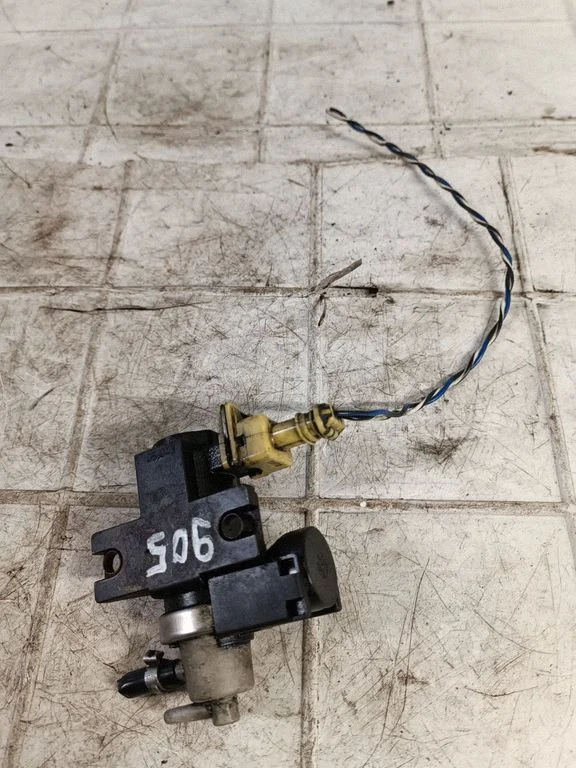 Vacuum valve