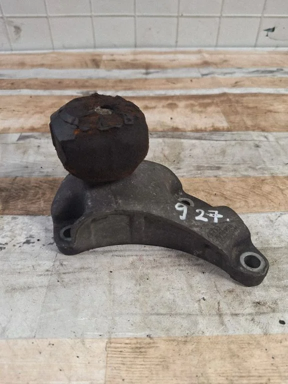 Engine mounting bracket 4F0199343M