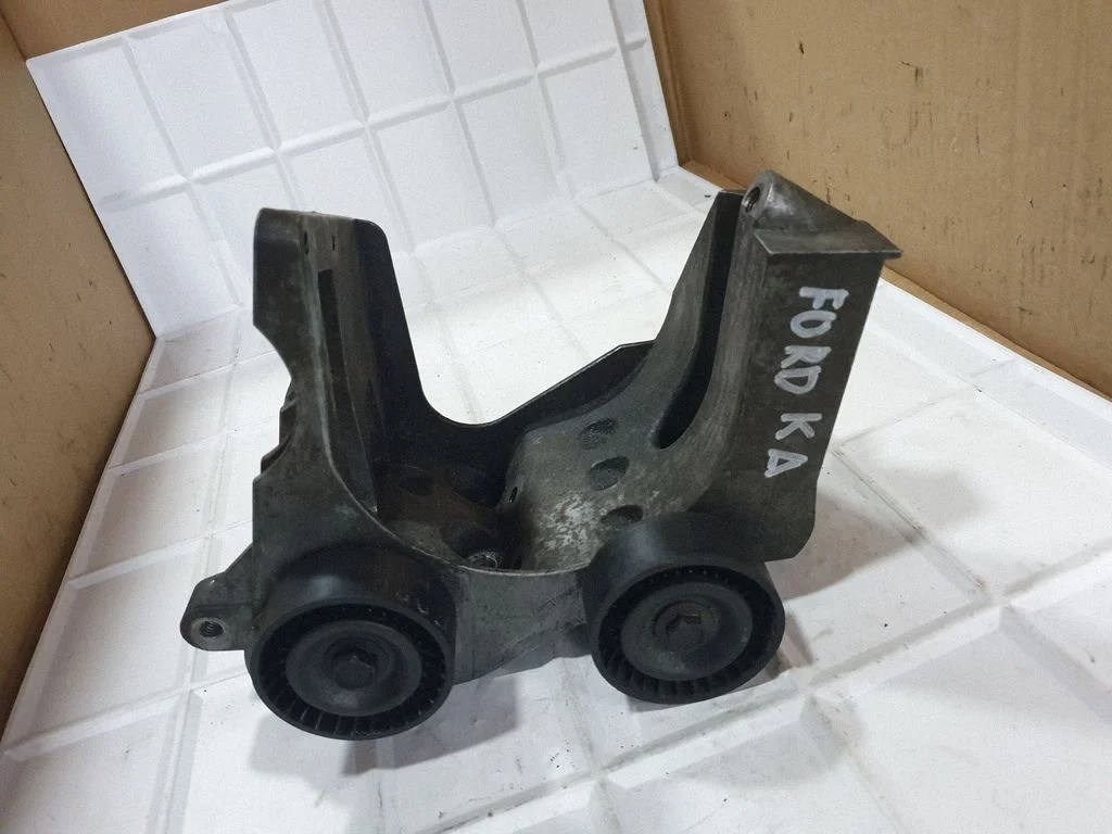 Mootori kinnituskronstein E2333A890190B