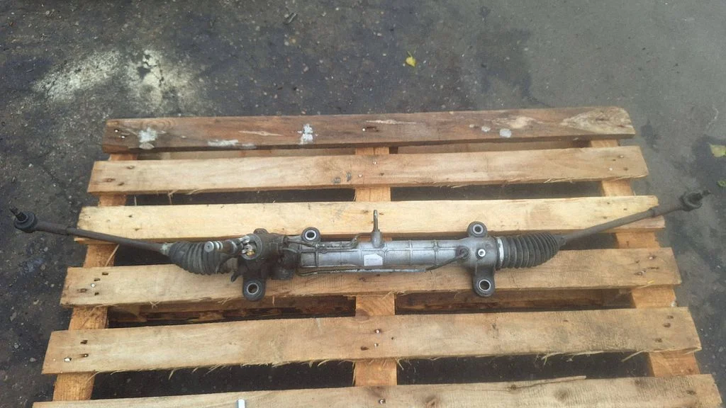 Steering rack P103865