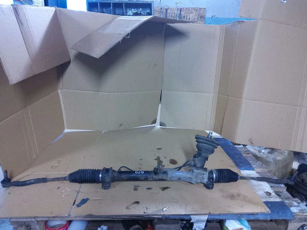 Steering rack – Toyota Yaris Verso (1999-2005)