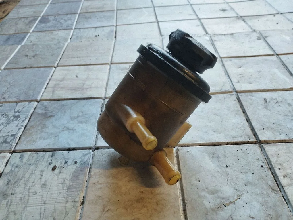 Power steering fluid tank/reservoir 5717626000