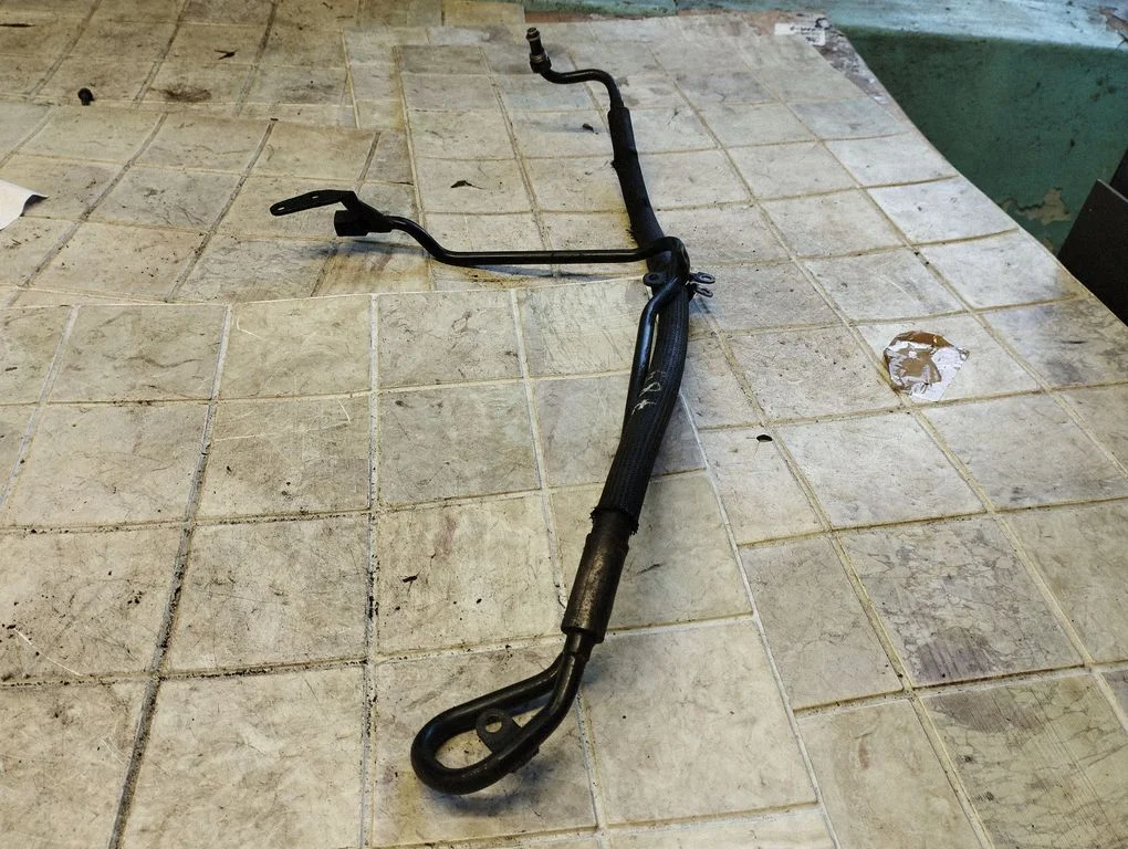 Power steering hose/pipe/line
