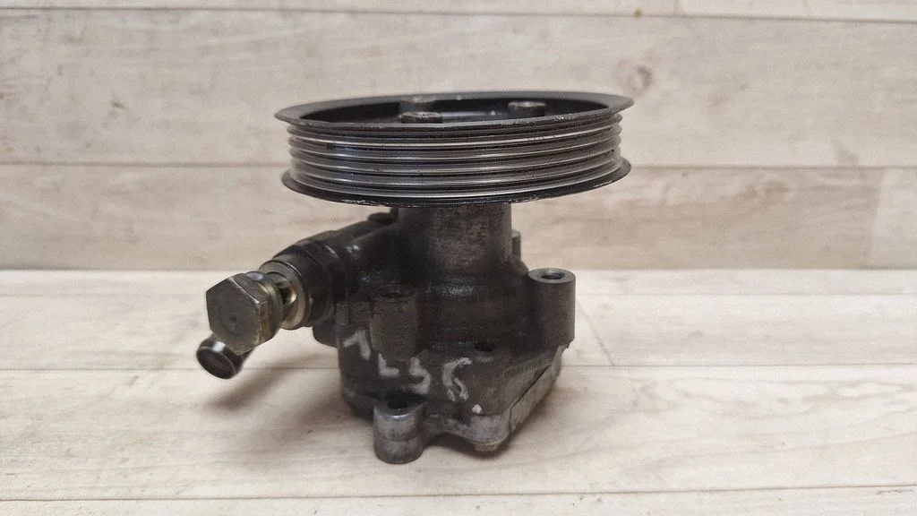 Power steering pump 8D0145177Q